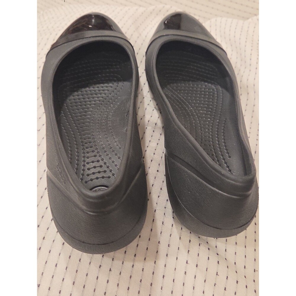 Crocs Cap Toe Flat 12300 Black Patent Shiny Ballet Flats Women's Size 8 NEW - Picture 6 of 10